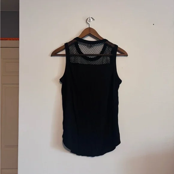 Vince Camuto Black Fishnet Style Mesh Casual Sleeveless Tank Top - Picture 8 of 8